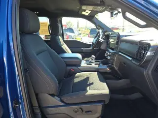 Ford F-150 2023 4x4 XLT 4 puertas SuperCrew 5.5 pies. SB