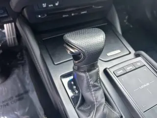 Lexus ES 350 2022 F SPORT 4dr Sedán