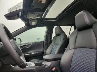 Toyota RAV4 Hybrid 2025 AWD XSE 4dr SUV