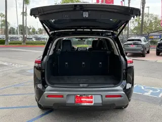Nissan Pathfinder 2026 SL 4p SUV