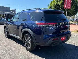 Nissan Pathfinder 2025 SV 4 SUV