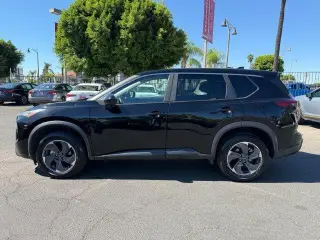 Nissan Rogue 2025 SV 4dr Crossover