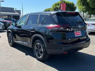 Nissan Rogue 2025 SV 4dr Crossover