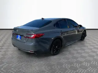 Toyota Camry 2025 SE 4dr Sedan