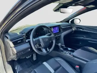 Toyota Camry 2025 SE 4dr Sedan
