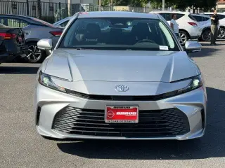 Toyota Camry 2025 SE 4dr Sedan