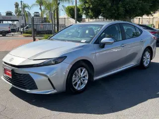 Toyota Camry 2025 SE 4dr Sedan