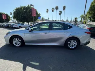 Toyota Camry 2025 SE 4dr Sedan