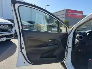 Nissan Versa 2024 SR Sedán 4 puertas