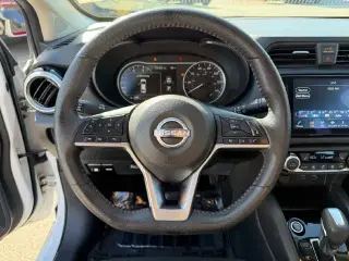 Nissan Versa 2024 SR Sedán 4 puertas