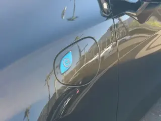 Chrysler Pacifica Plug-In Hybrid 2024 Road Tripper 4dr Mini-Van