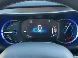 Chrysler Pacifica Plug-In Hybrid 2024 Road Tripper 4dr Mini-Van