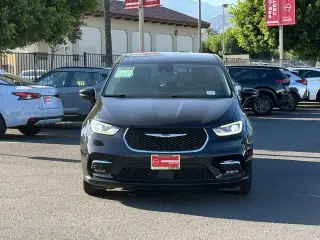 Chrysler Pacifica Plug-In Hybrid 2024 Road Tripper 4dr Mini-Van