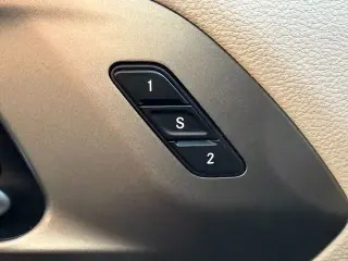 Chrysler Pacifica Plug-In Hybrid 2024 Road Tripper 4dr Mini-Van