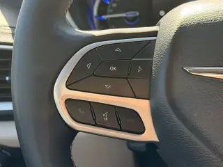 Chrysler Pacifica Plug-In Hybrid 2024 Road Tripper 4dr Mini-Van