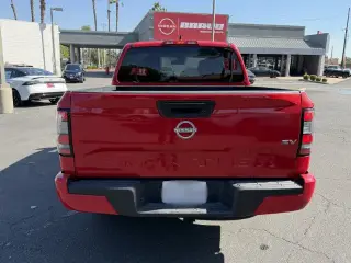 Nissan Frontier 2024 4x2 PRO-X 4p Camioneta de cabina completa 5 pies. SB