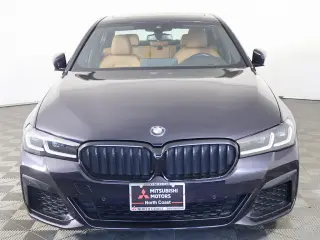 Serie 5 BMW 2023 tracción en las cuatro ruedas 530i xDrive 4p Sedan