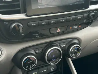 Hyundai VENUE 2025 SEL 4dr Crossover