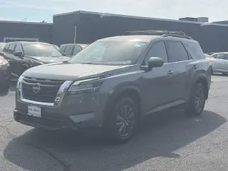 Nissan Pathfinder 2022 AWD SV 4dr SUV