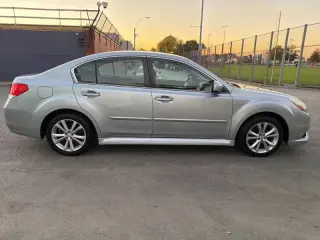 Subaru Legacy 2013