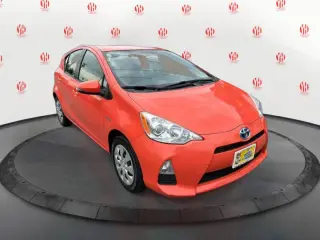 Toyota Prius c 2014