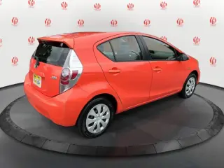 Toyota Prius c 2014