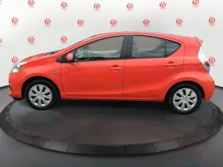 Toyota Prius c 2014