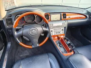 Lexus SC 430 2003