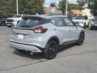 Nissan Kicks 2021 SR 4dr Crossover