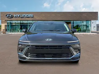 Sedán híbrido Hyundai SONATA 2026 SEL 4 puertas