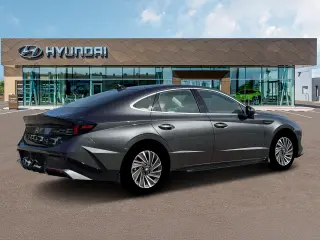 Sedán híbrido Hyundai SONATA 2026 SEL 4 puertas
