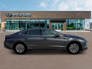 Sedán híbrido Hyundai SONATA 2026 SEL 4 puertas