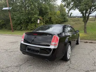 2013 Chrysler 300