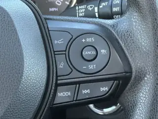 Toyota RAV4 2019 AWD XLE 4dr SUV