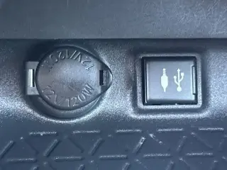 Toyota RAV4 2019 AWD XLE 4dr SUV