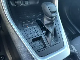 Toyota RAV4 2019 AWD XLE 4dr SUV