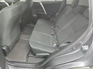 Toyota RAV4 2018 AWD LE 4p SUV