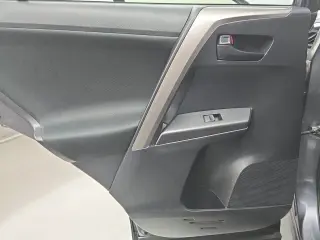 Toyota RAV4 2018 AWD LE 4p SUV