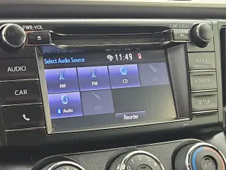 Toyota RAV4 2018 AWD LE 4p SUV