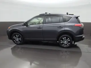 Toyota RAV4 2018 AWD LE 4p SUV