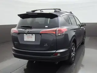 Toyota RAV4 2018 AWD LE 4p SUV
