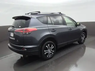 Toyota RAV4 2018 AWD LE 4p SUV