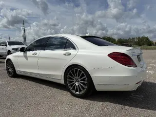 Mercedes-Benz Clase S 2015 S 550 Sedán de 4 puertas