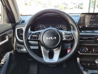 Kia Seltos 2023 AWD LX 4p SUV
