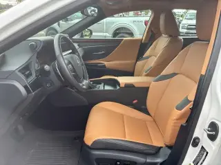 Lexus ES 350 2024 4p Sedan