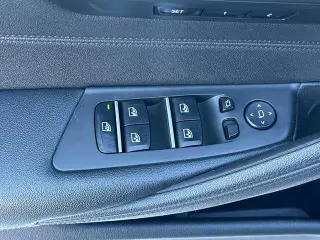 BMW Serie 5 2019 530e iPerformance Sedán 4 puertas