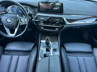 BMW Serie 5 2019 530e iPerformance Sedán 4 puertas
