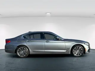 BMW Serie 5 2019 530e iPerformance Sedán 4 puertas