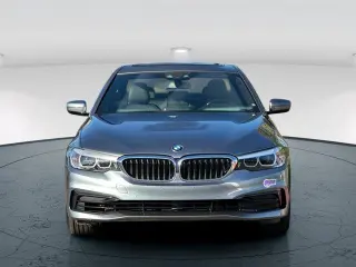 BMW Serie 5 2019 530e iPerformance Sedán 4 puertas