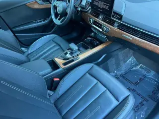 Audi A4 2023 AWD quattro Premium 40 TFSI 4p Sedan